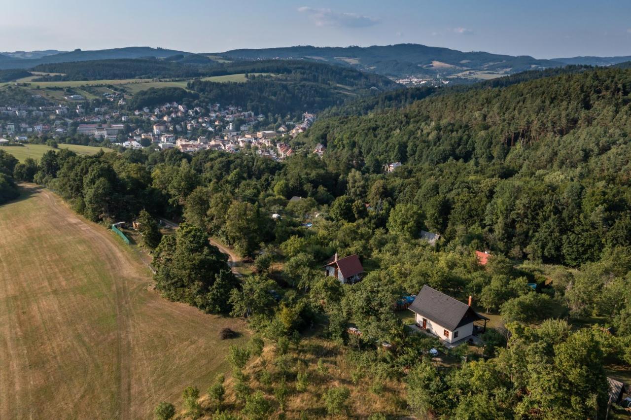 Chata Nad Lazenskym Udolim Luhačovice エクステリア 写真